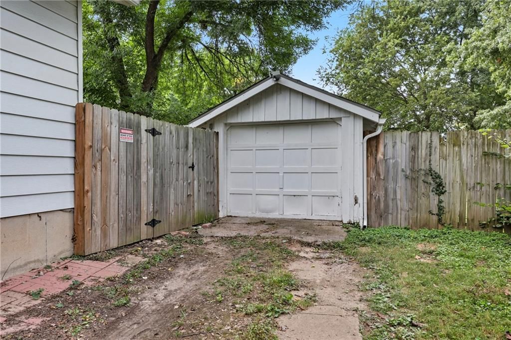 812 N Union Street — photo 16