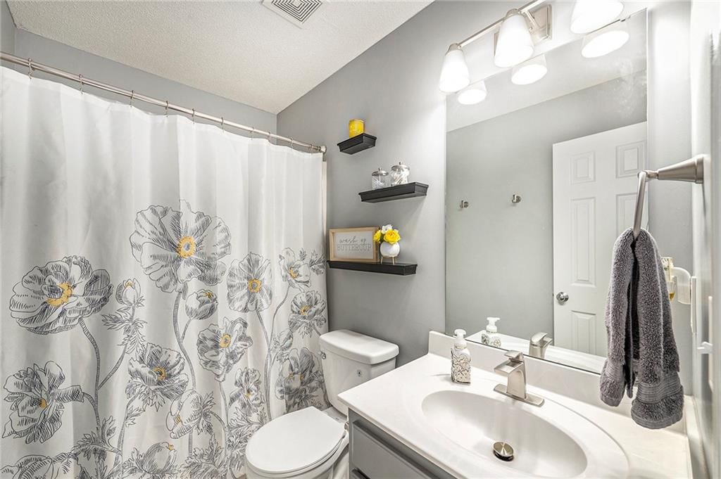 254 W Cheyenne Street — photo 12