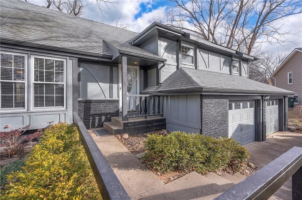 13921 S Brookwood Court — photo 2
