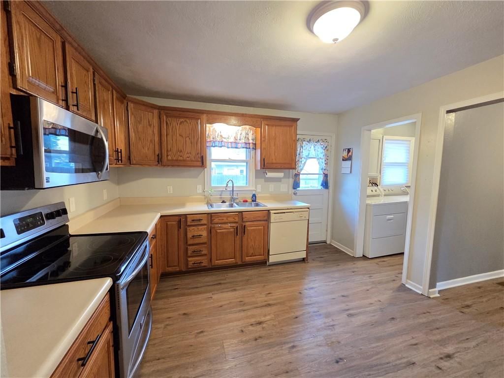 524 Pin Oak Street — photo 9