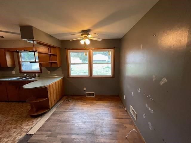 1504 Oak Street — photo 4