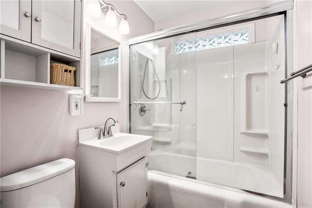 Photo 17 of 26 - 6404 W 82nd Street