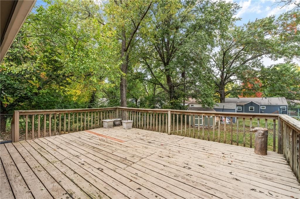Photo 22 of 26 - 6404 W 82nd Street