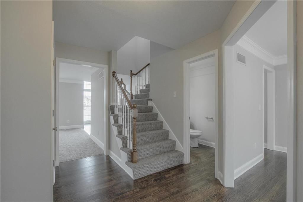 14036 W 113th Street — photo 5