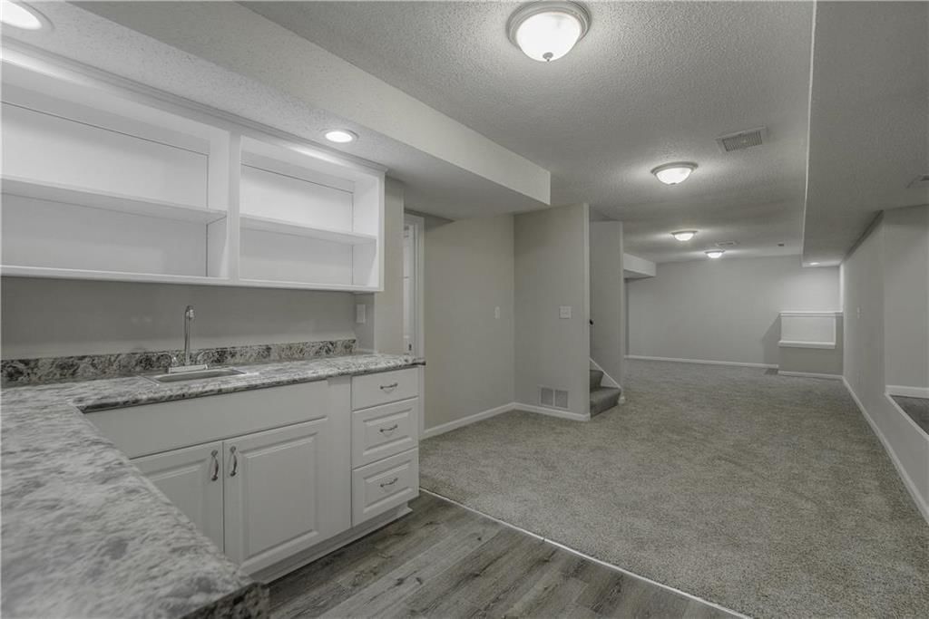 14036 W 113th Street — photo 20