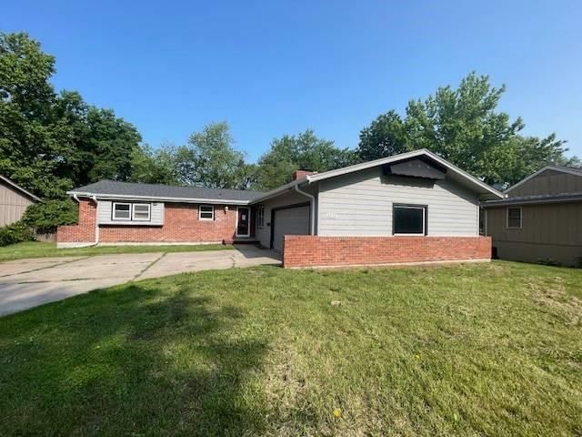 8320 WILLOW Way, Raytown, MO