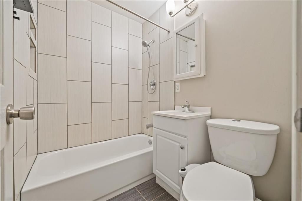 Photo 10 of 14 - 7632 Rainbow Drive