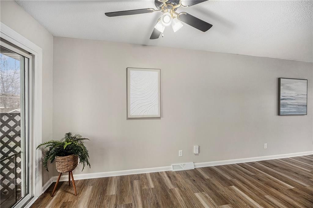 7000 NW Belvidere Parkway — photo 7