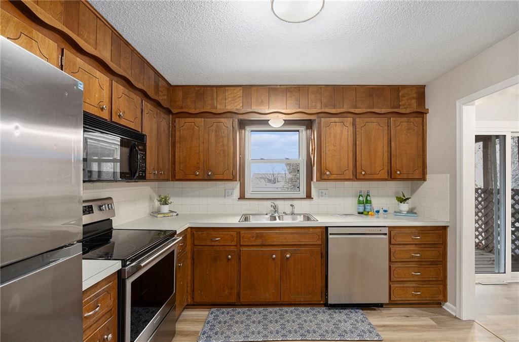 7000 NW Belvidere Parkway — photo 9