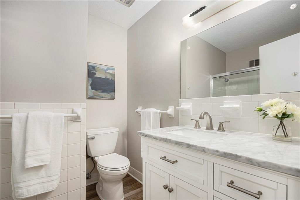 7000 NW Belvidere Parkway — photo 11