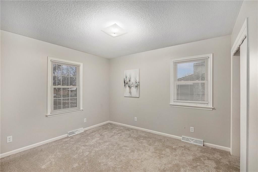 7000 NW Belvidere Parkway — photo 15