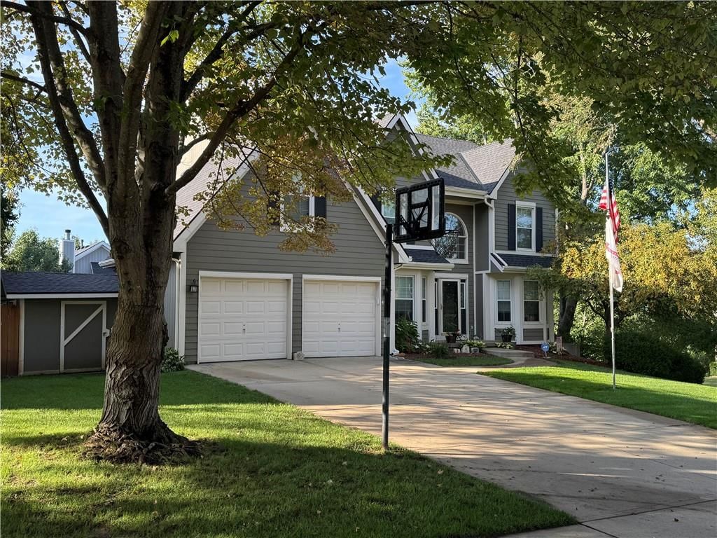 401 W Olive Street, Lansing, KS