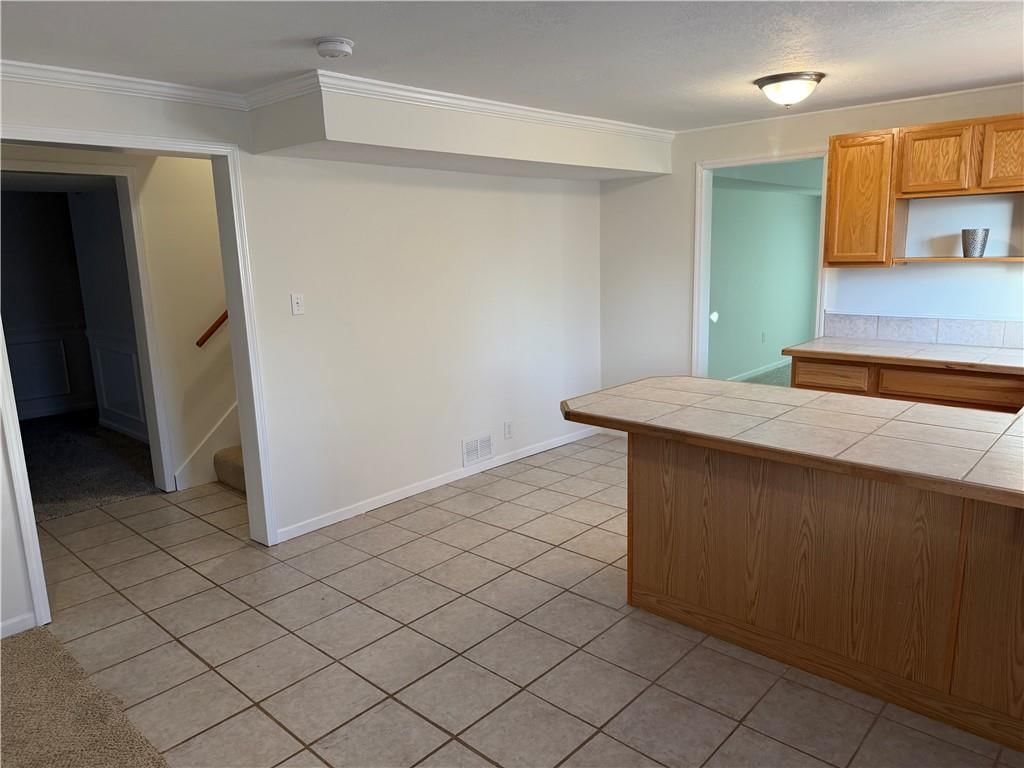 401 W Olive Street — photo 50