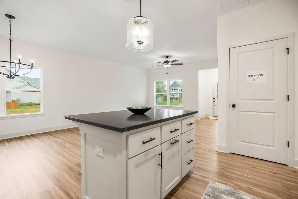 1205 N 4th Street E — photo 11