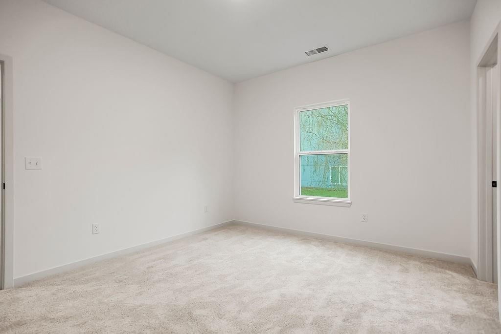 1205 N 4th Street E — photo 21