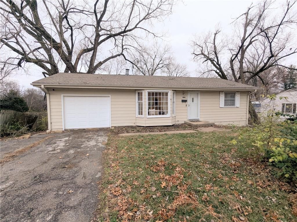 5709 Elm Avenue — photo 2