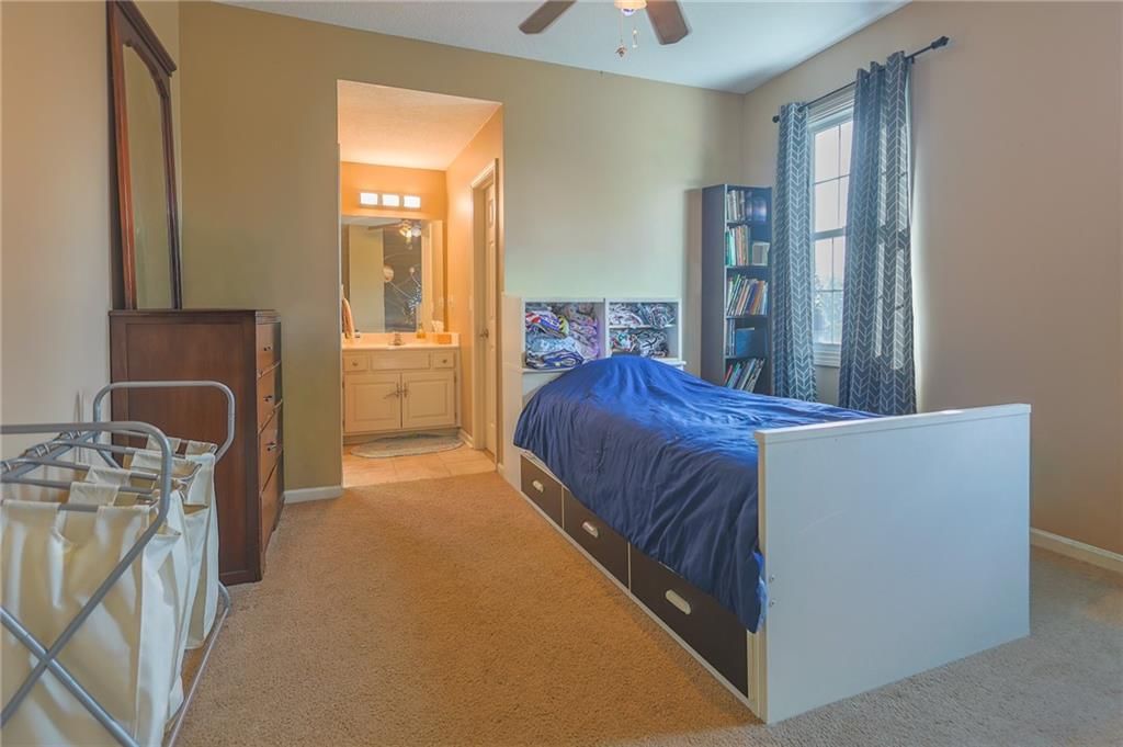 9001 N MANNING Avenue — photo 22