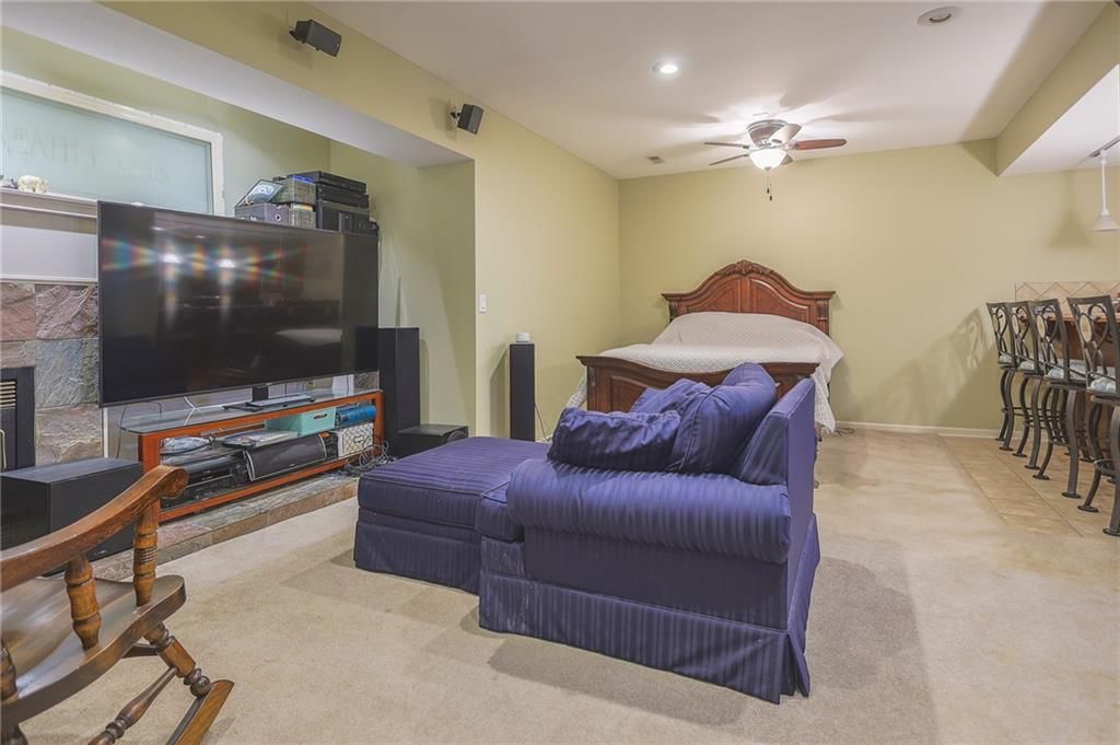 9001 N MANNING Avenue — photo 28