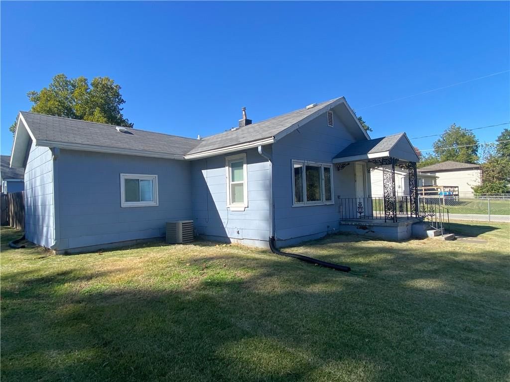 610 Frandsen Road — photo 3