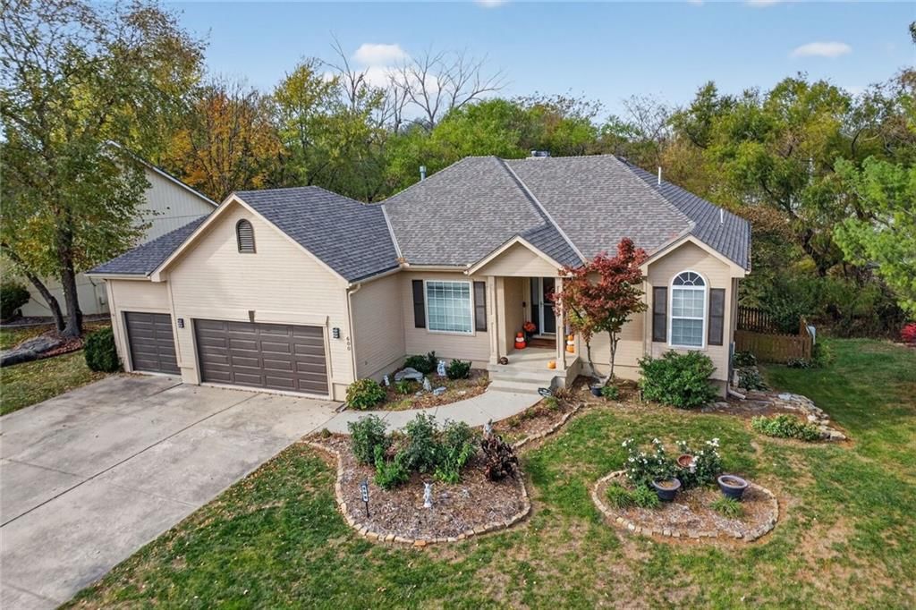 600 S Fox Ridge Drive — photo 2