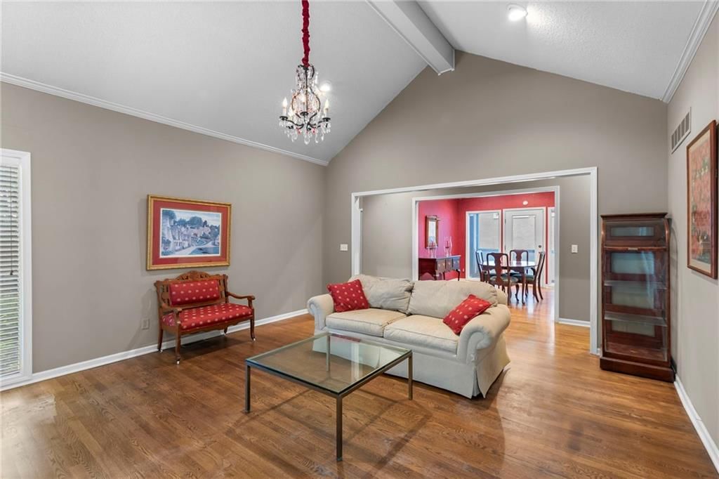 12710 Cambridge Lane — photo 3