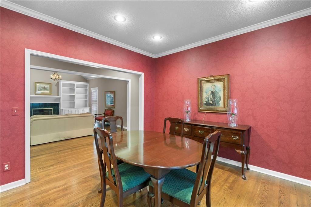 12710 Cambridge Lane — photo 5