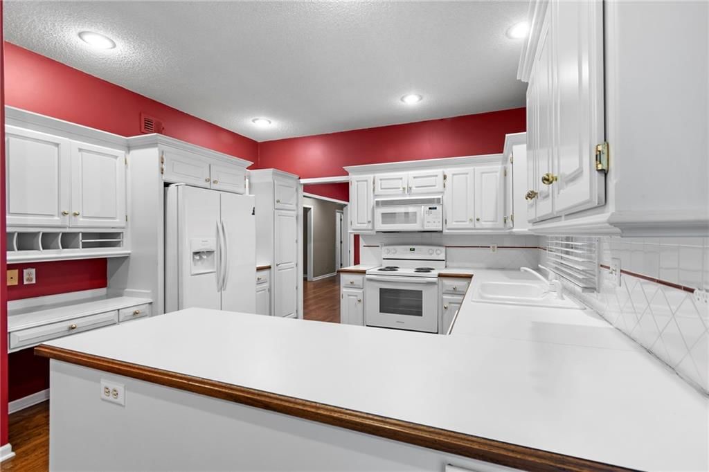 12710 Cambridge Lane — photo 8