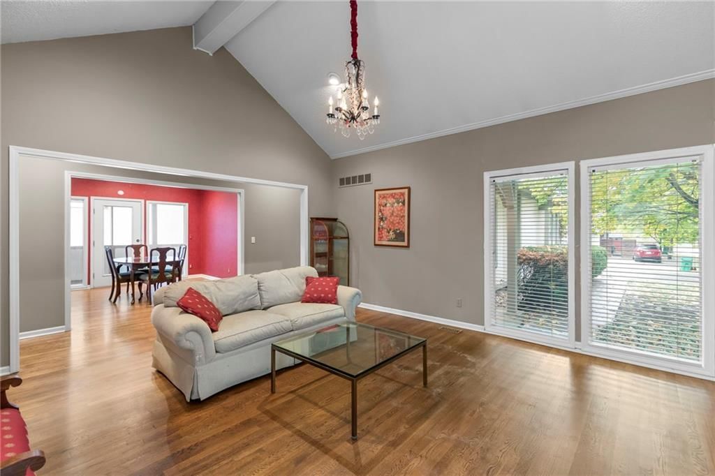 12710 Cambridge Lane — photo 10
