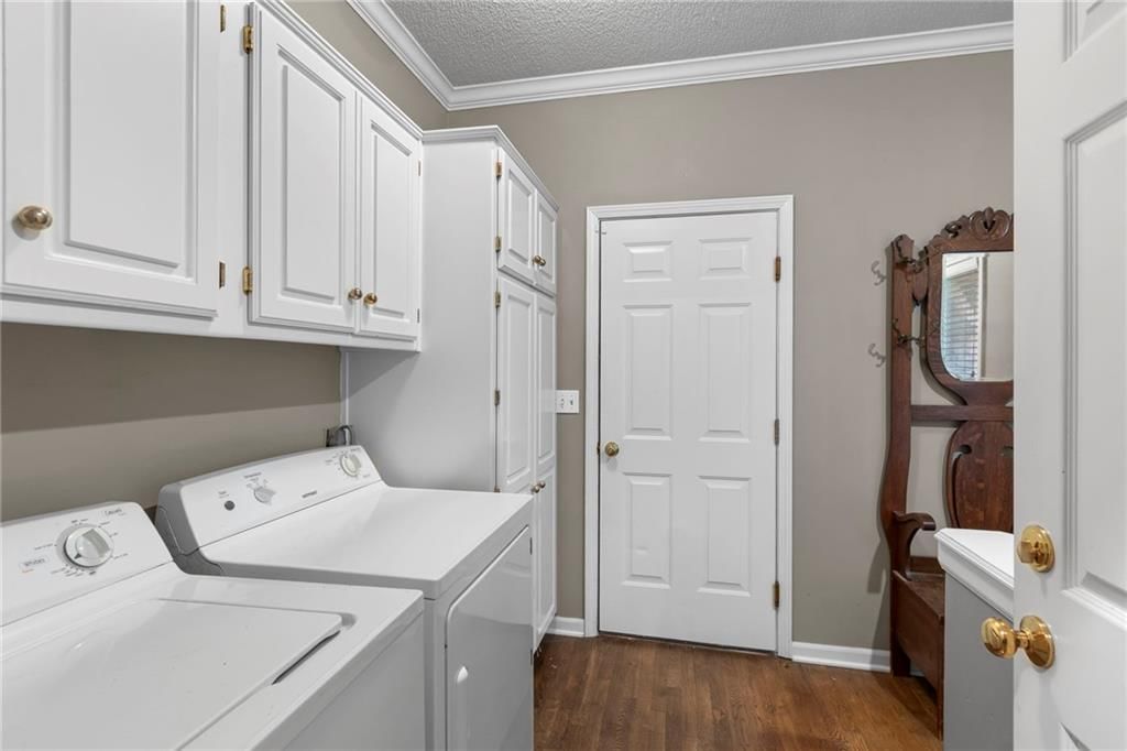 12710 Cambridge Lane — photo 24