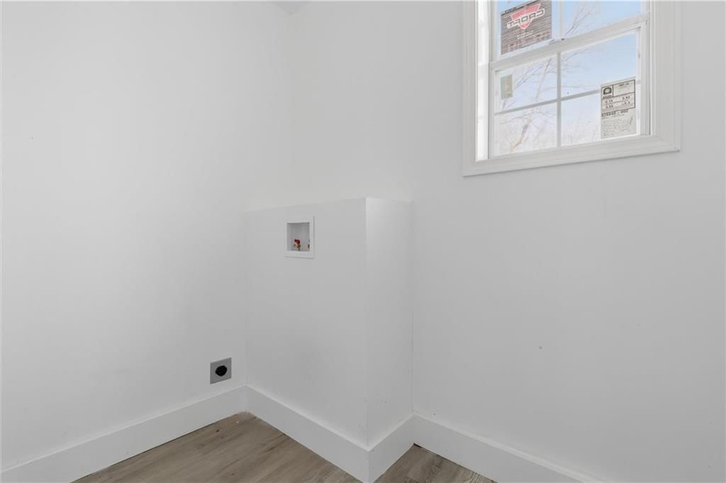 305 W 5th Street — photo 19