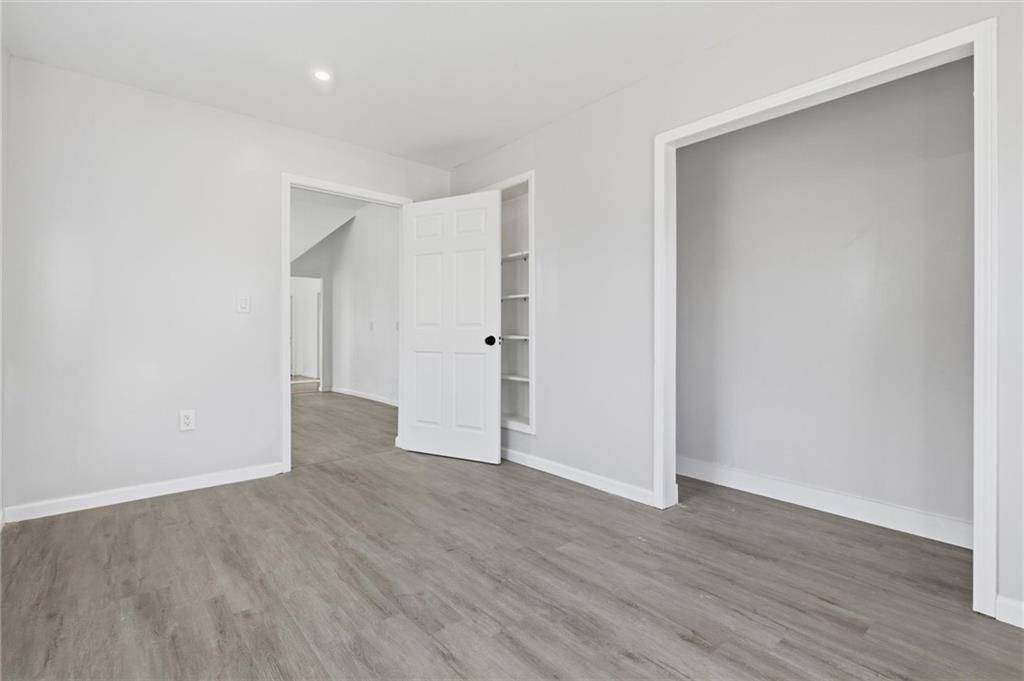 305 W 5th Street — photo 23