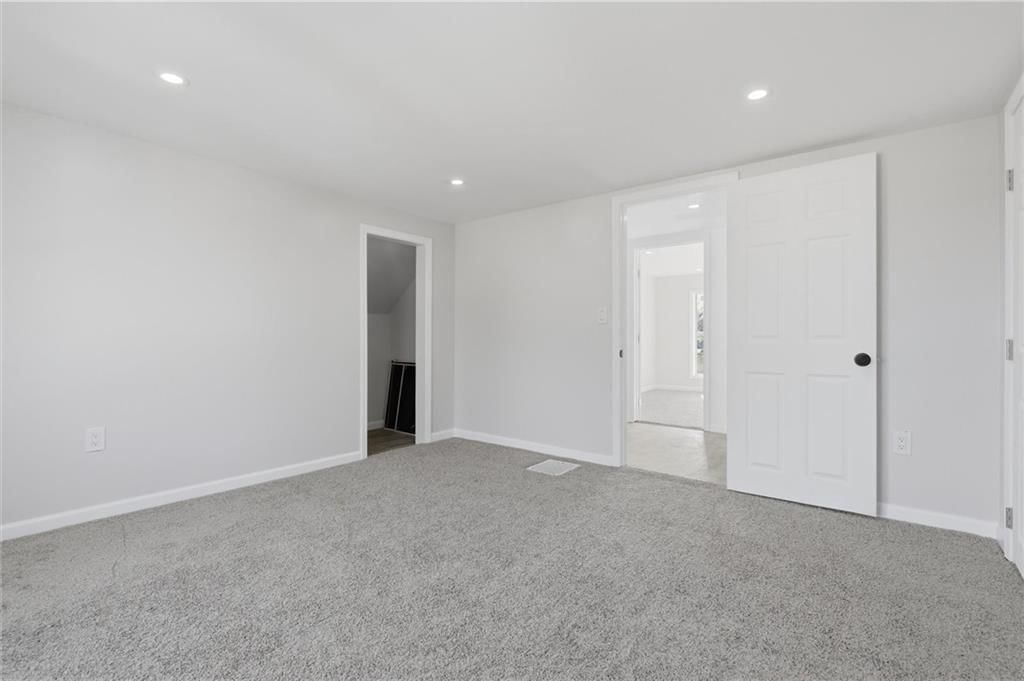 305 W 5th Street — photo 29