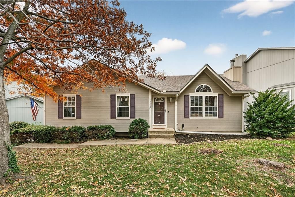 15805 E 2nd Street S, Independence, MO