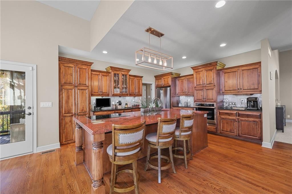 129 NW Morton Drive — photo 13