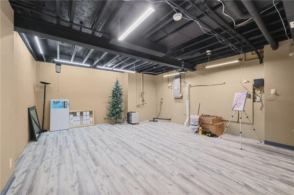 129 NW Morton Drive — photo 41