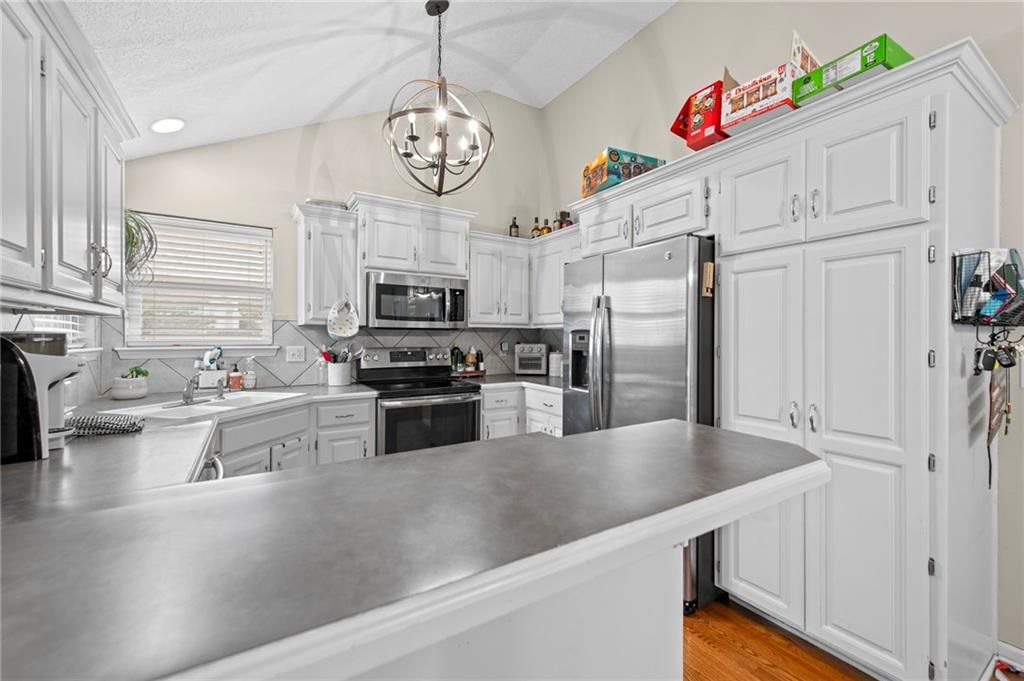 1305 NW 74th Place — photo 11