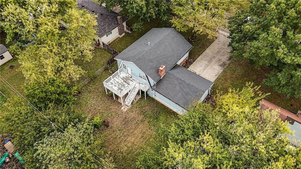 216 Bittersweet Lane — photo 38