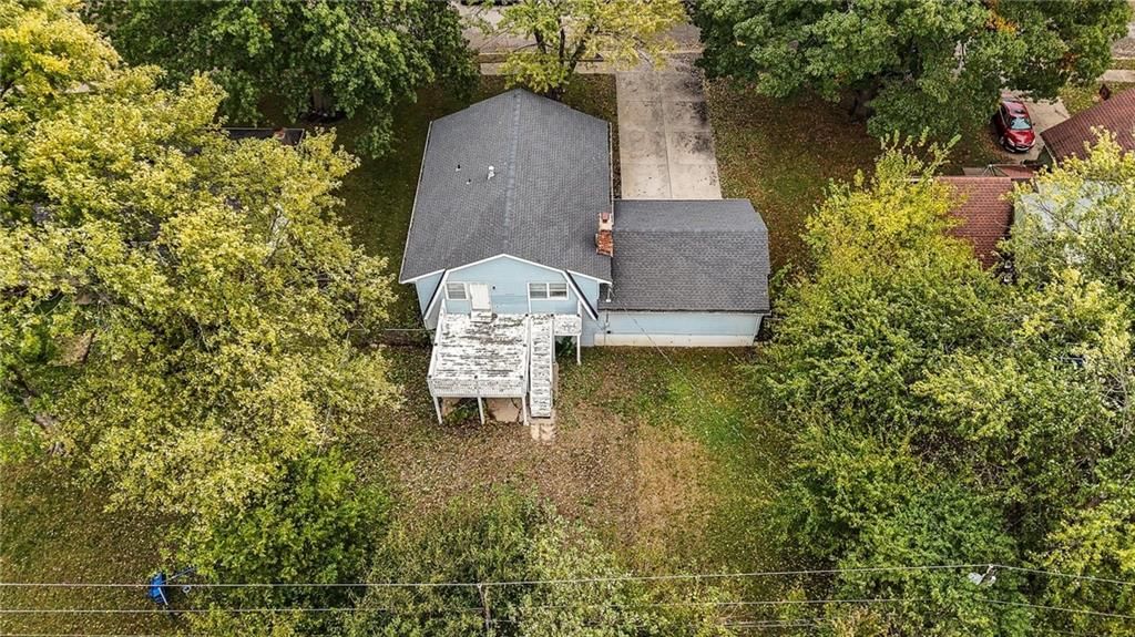 216 Bittersweet Lane — photo 39