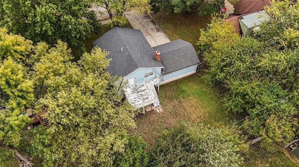 216 Bittersweet Lane — photo 40