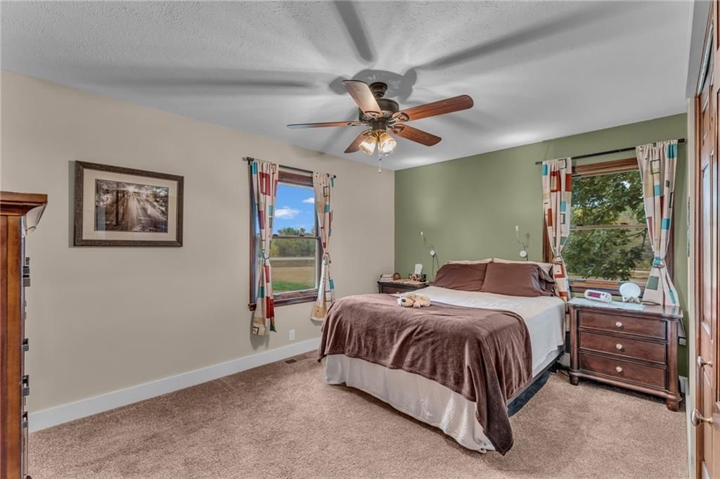 25693 Linwood Road — photo 29