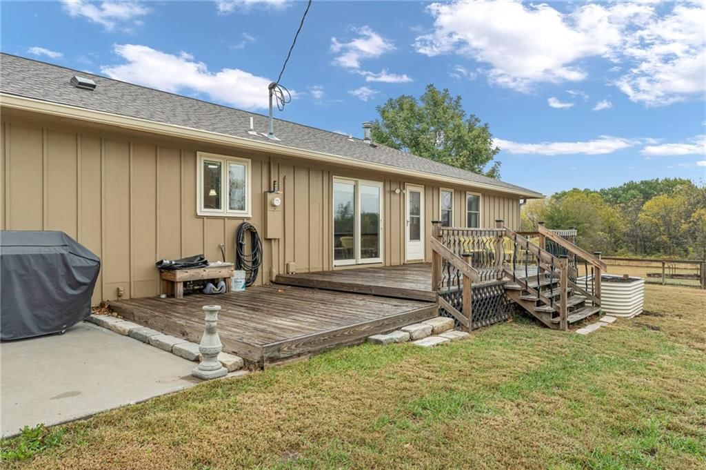 25693 Linwood Road — photo 37