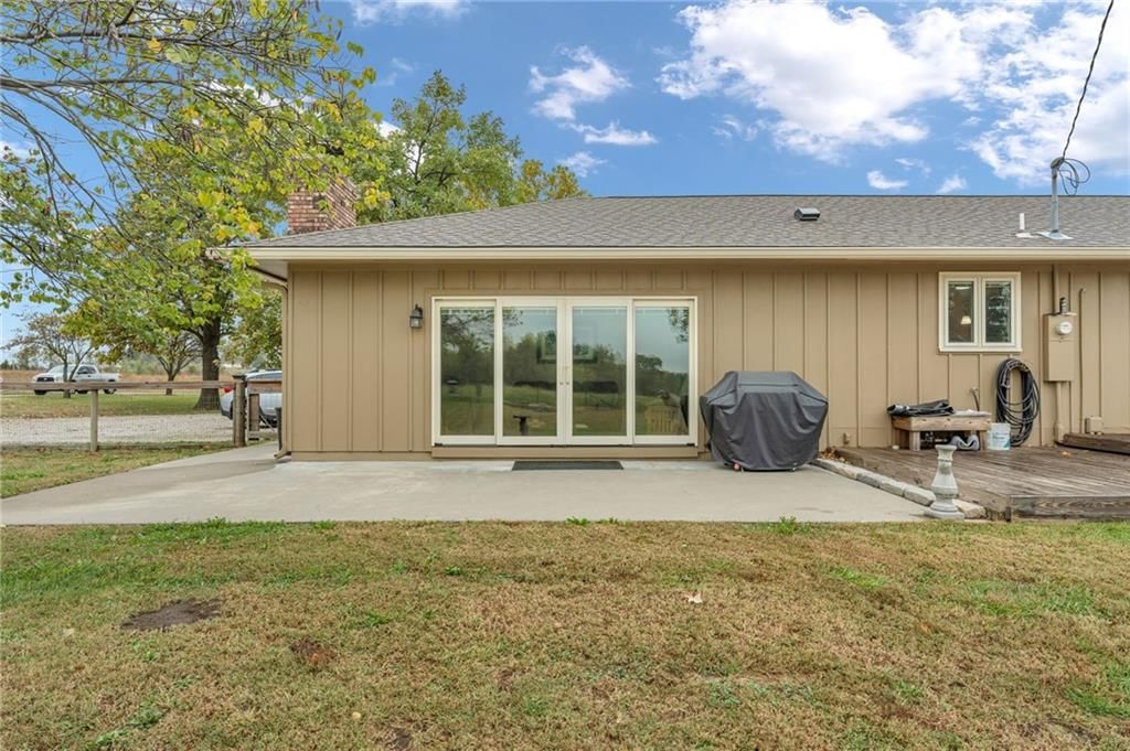 25693 Linwood Road — photo 39