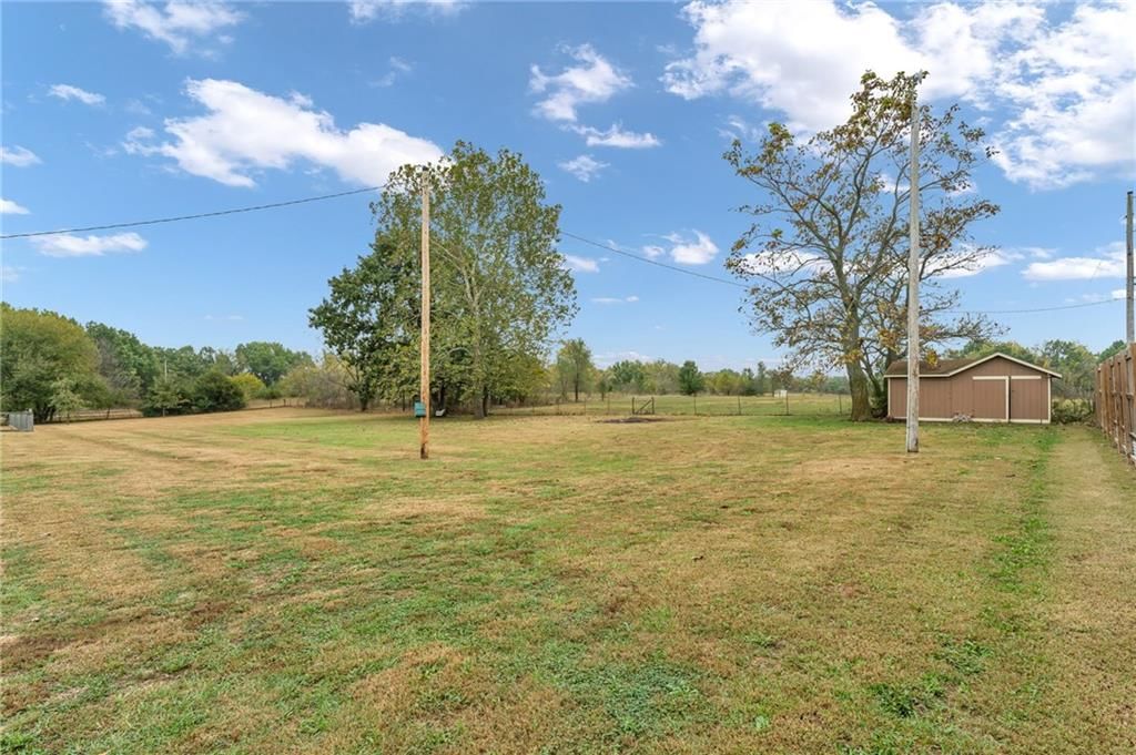 25693 Linwood Road — photo 44