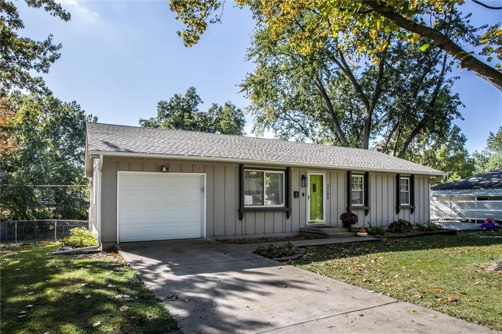 2205 Meadowlark Drive — photo 2