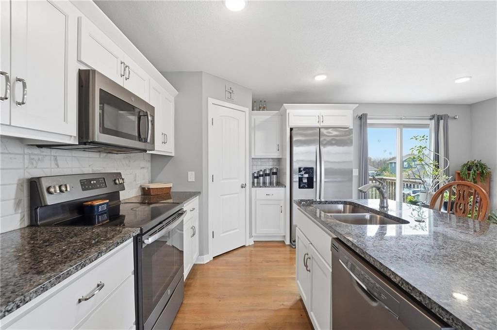 2207 Ashford Street — photo 9