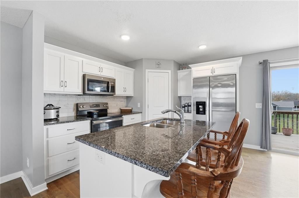 2207 Ashford Street — photo 11