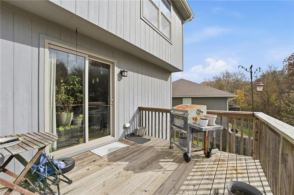 2207 Ashford Street — photo 25