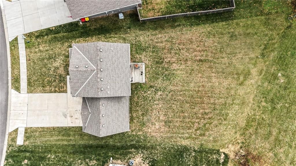 2207 Ashford Street — photo 35