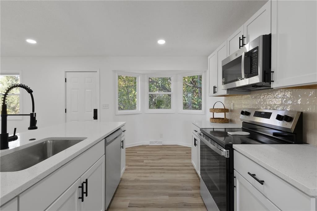 3440 E 63rd Street — photo 12