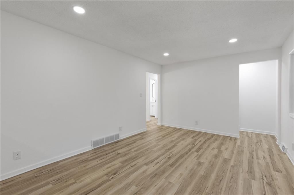 3440 E 63rd Street — photo 18